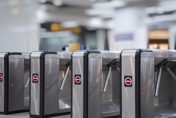 Linha de torniquetes para ambiente de alto fluxo